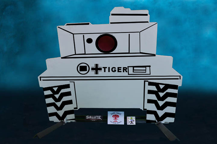 salute-tiger-tank